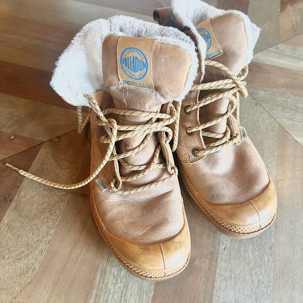 Palladium boots size 6M/7.5F - Picture 1 of 4